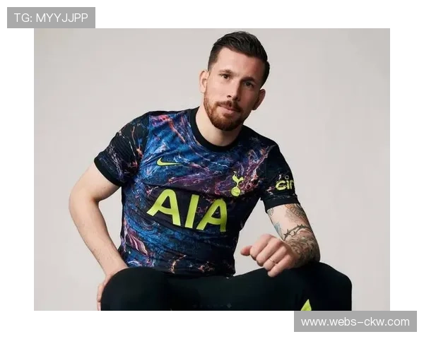 热刺发布马年限定球衣,中国艺术家操刀设计骏马鬃毛纹路 热刺发布马年限定球衣,中国艺术家操刀设计骏马鬃毛纹路